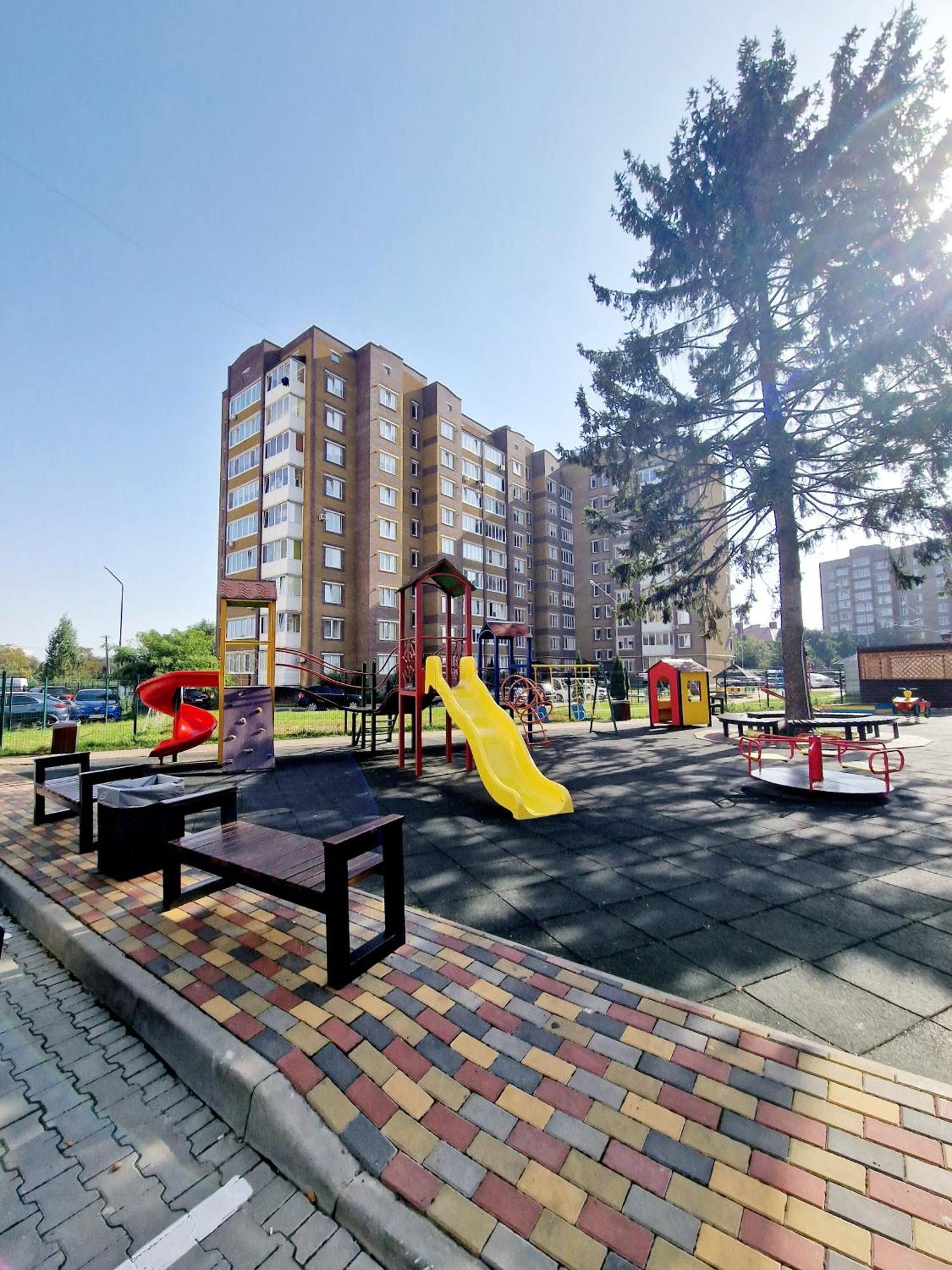 Apartament On Chornovola, 40 Жк "Варварівка" Lutsʼk Exteriör bild